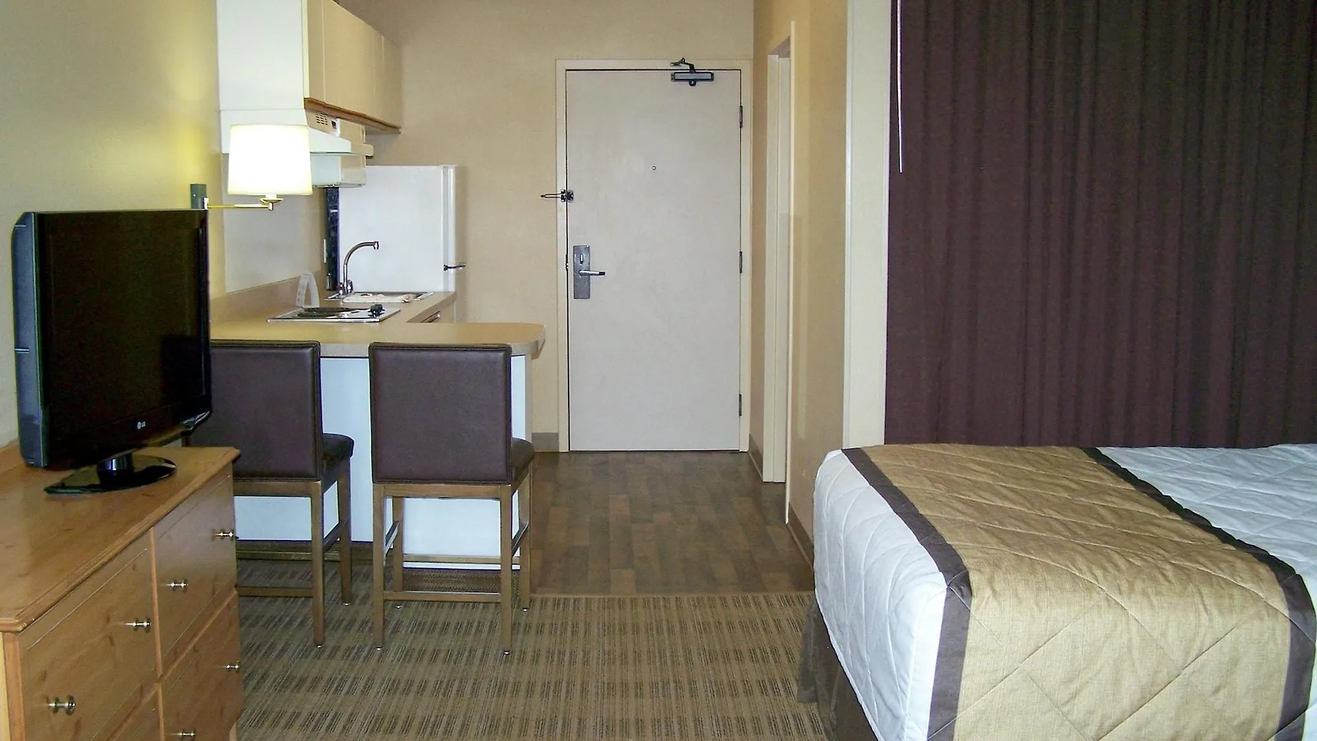 Extended Stay America Select Suites - St Louis - Airport - Central 2*, Bridgeton